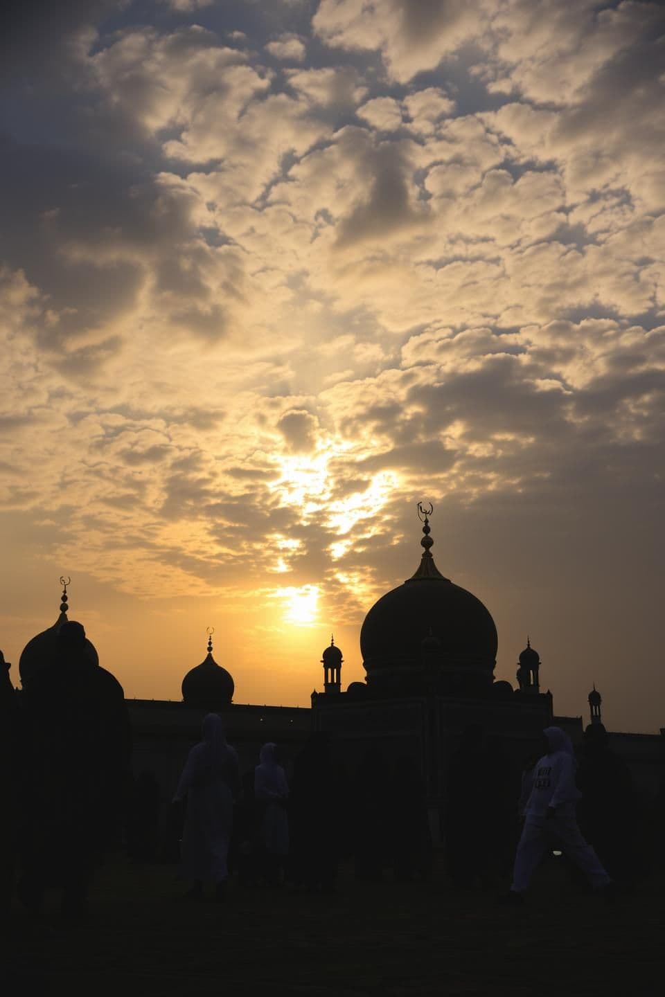 AI generated: Salaam Alaikum wa Rahmatullahi wa Barakatuh
✨ COMING SOON ✨
RAMADAN MUBARAK
📅 18 February 2026
The month of mercy, forgiveness, and endless blessings is on the way.
Let us prep